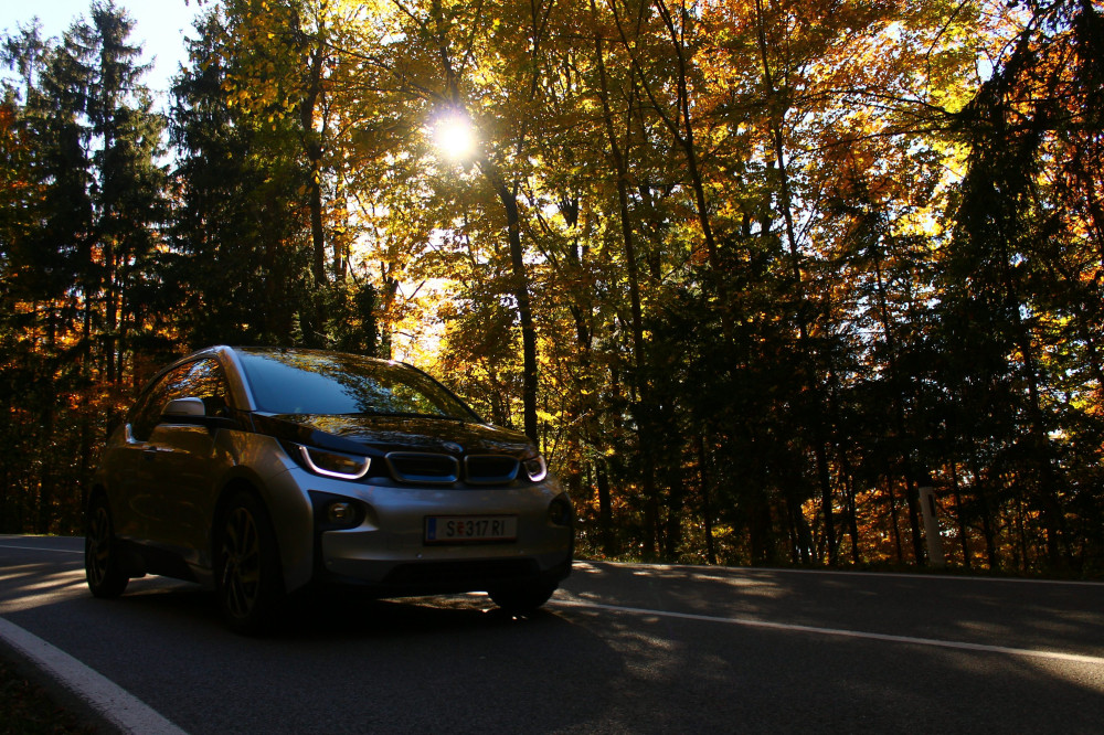 Oplev den revolutionerende BMW iX3: En elektrisk perle